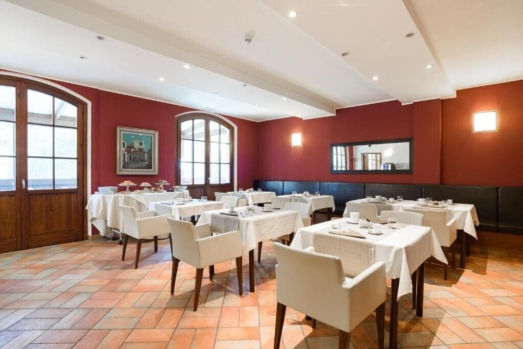 Фотографія Country Hotel Castelbarco 4*