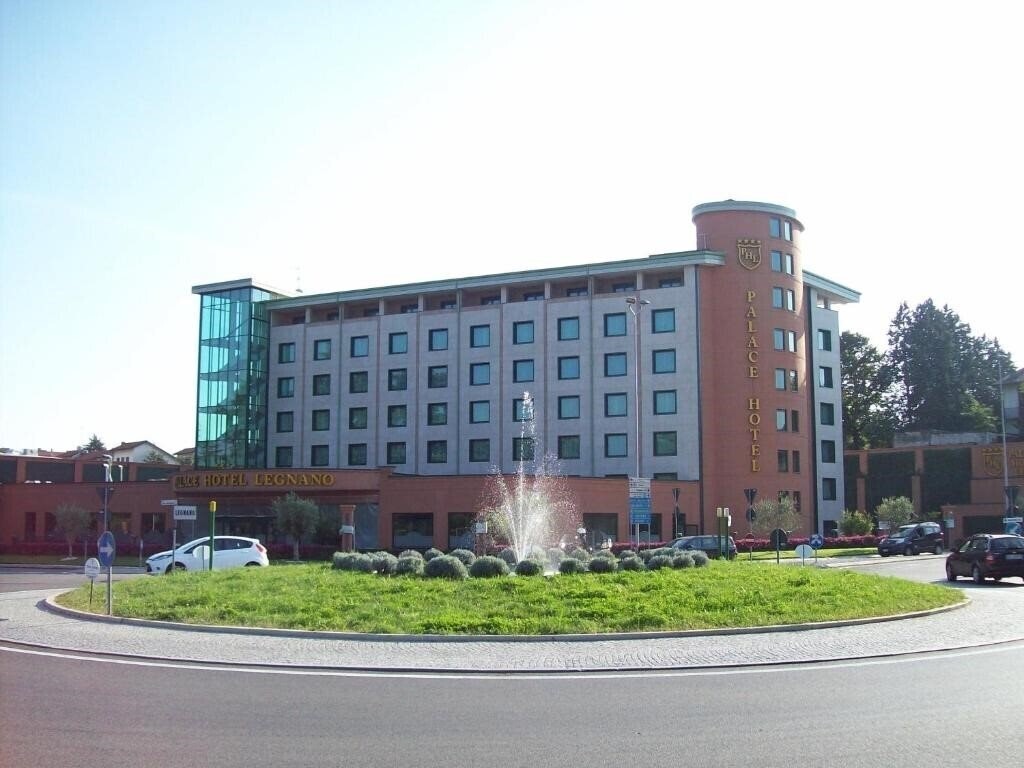 Готель Palace Hotel Legnano 4*
