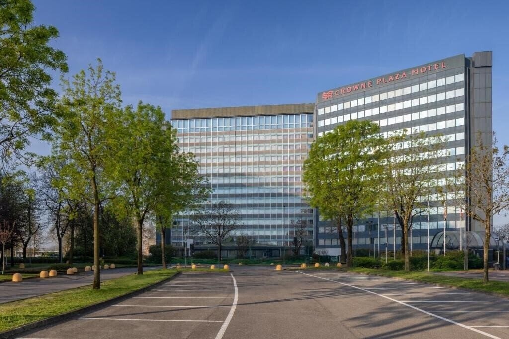 Фотография Crowne Plaza Milan Linate by IHG 4*