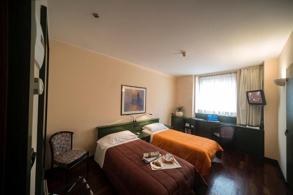 Фото Hotel Del Riale Parabiago 4*