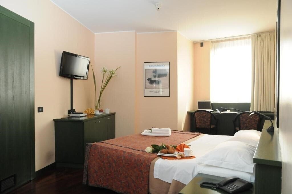 Фотографія Hotel Del Riale Parabiago 4*