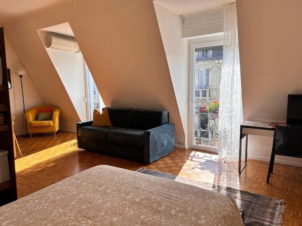 Отель Easy Isola For An Easy Stay 4*