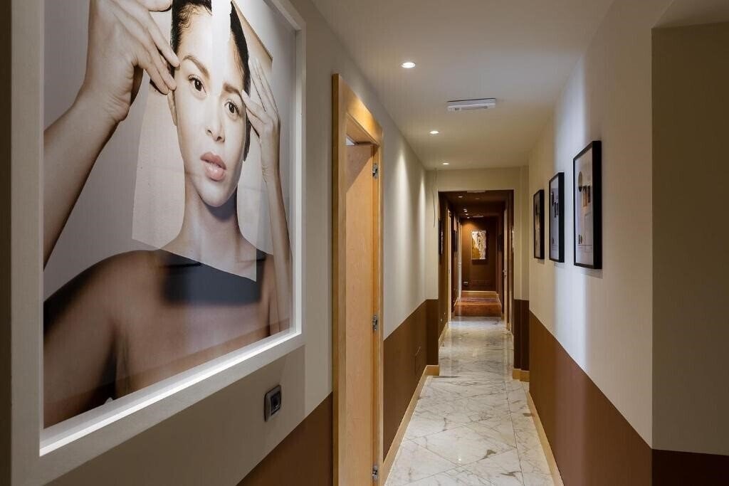 Картинка Zebra Naviglio 4*