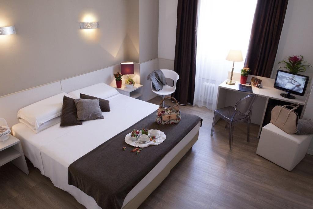 Отель Meninni 3*