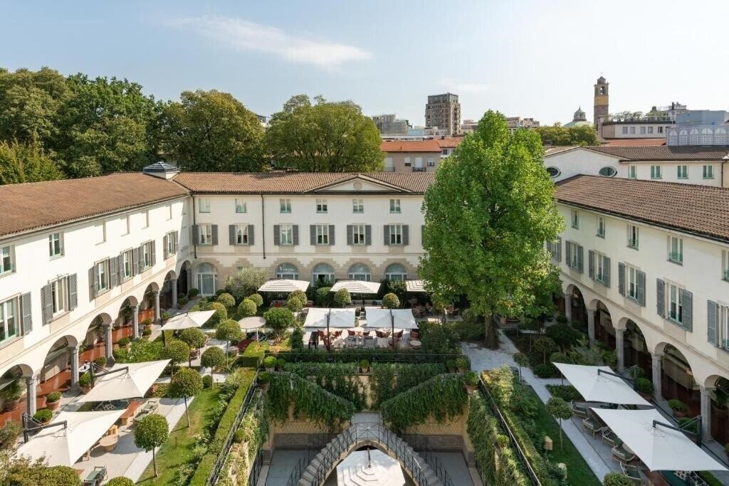 Готель Four Seasons Milan 5*
