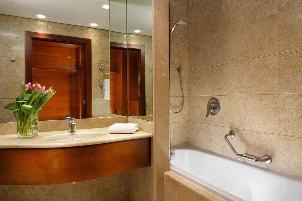 Фотографія Una Hotel Cusani 4*