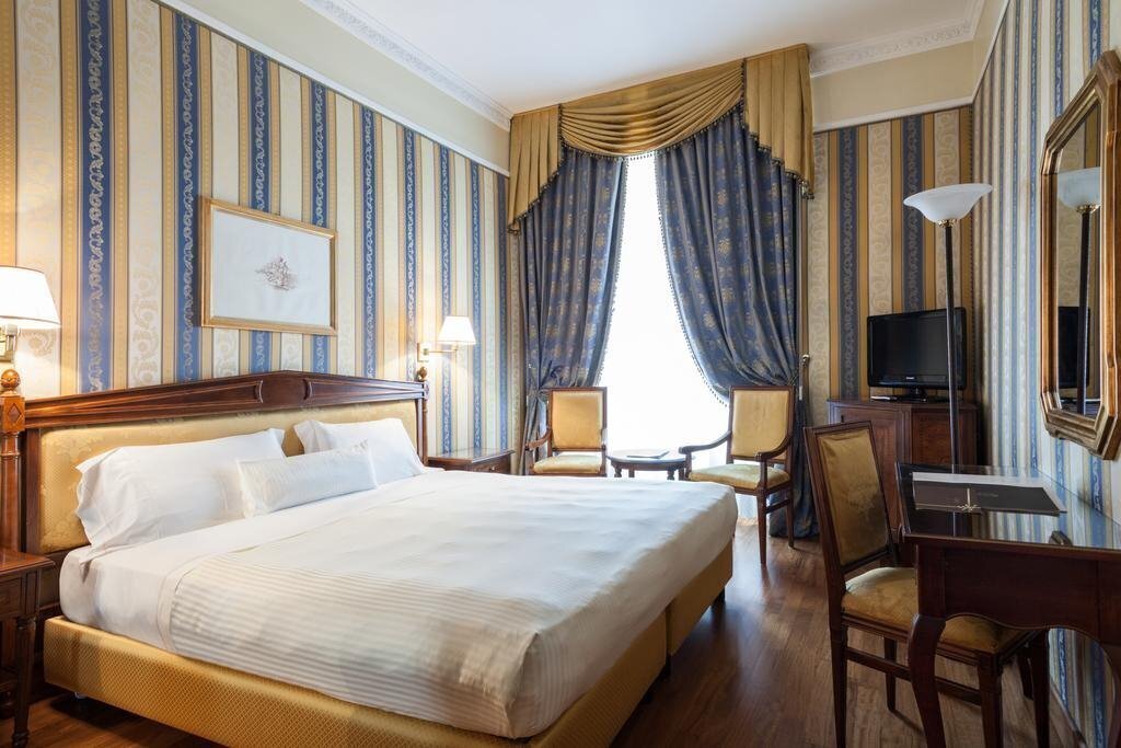 Фотографія Hotel De La Ville 4*