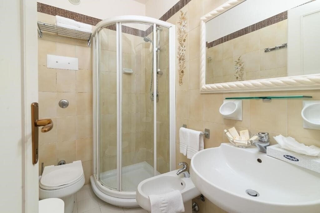 Фотографія Hotel Universal (Cervia) 4*