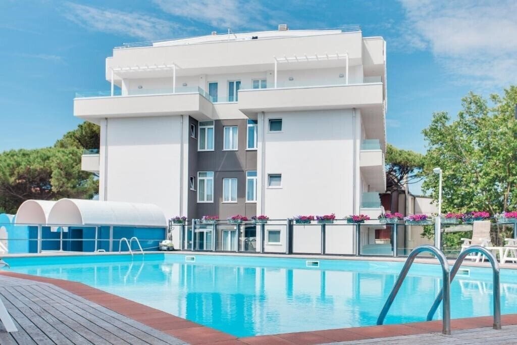 Отель Hotel Nadir 3*