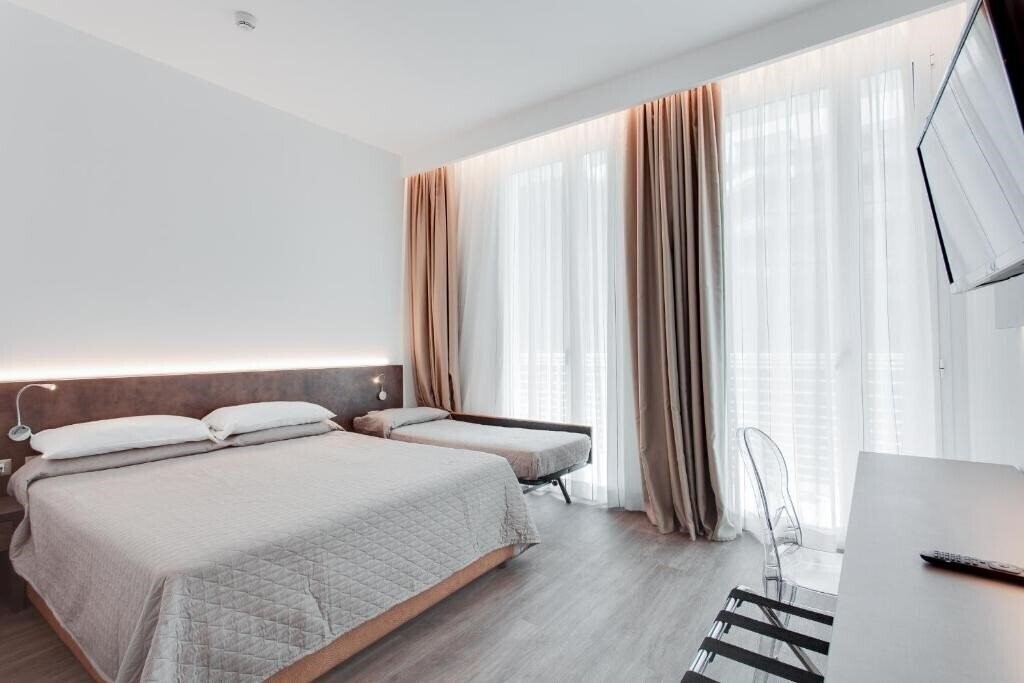 Фото Hotel Nadir 3*