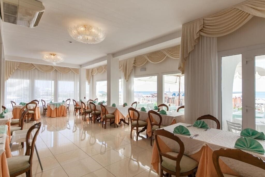 Зображення Adriatico Hotels Milano Marittima 3*