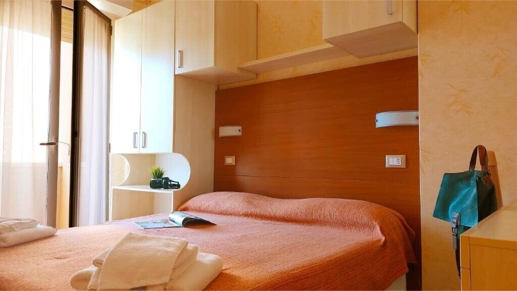 Фото Condor Hotel 3*