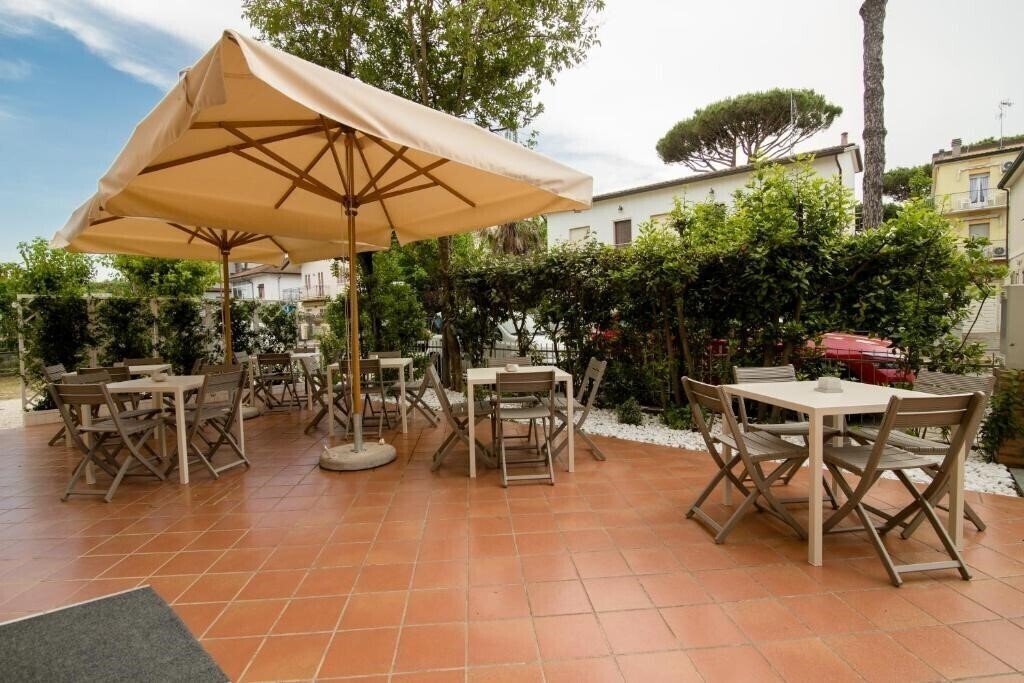 Картинка Lydia Hotel 3*
