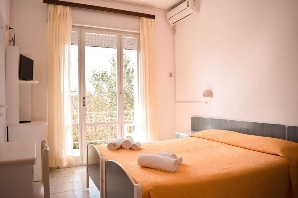 Готель Hotel Zeus Cervia 3*