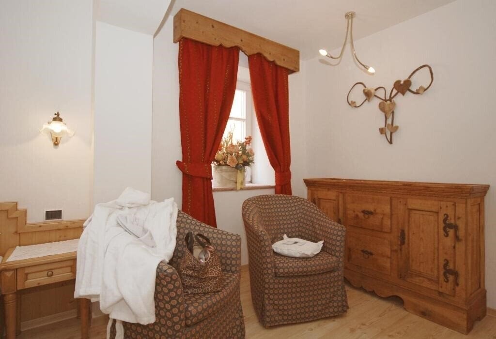 Фотографія Central 4*