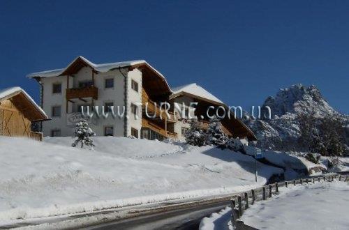 Готель Fanes 3*