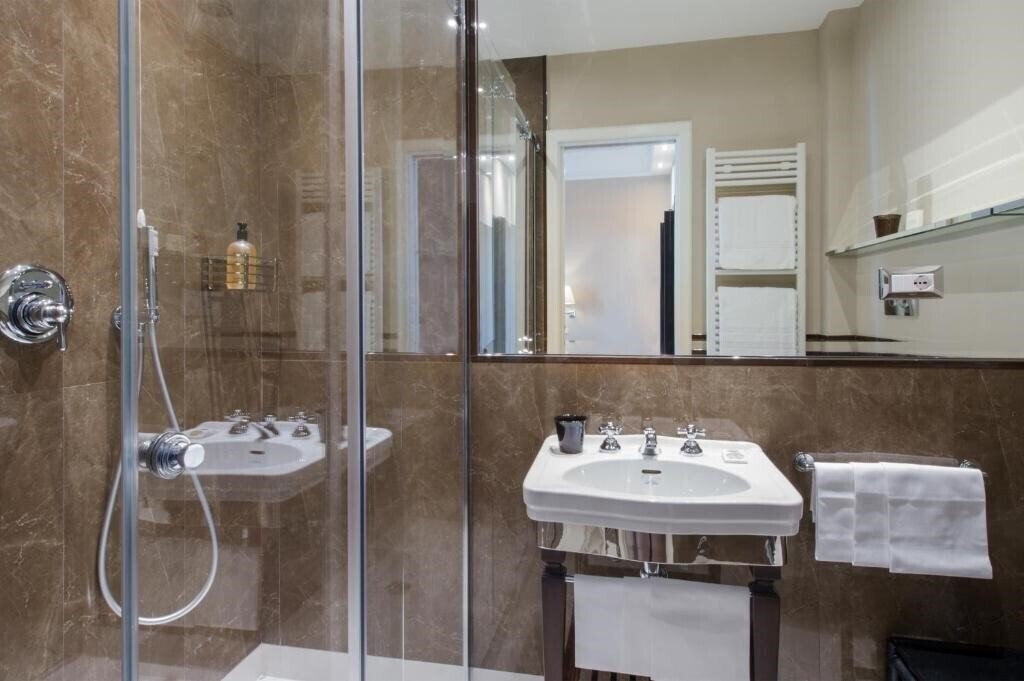 Отель Grand Hotel Francia & Quirinale 4*