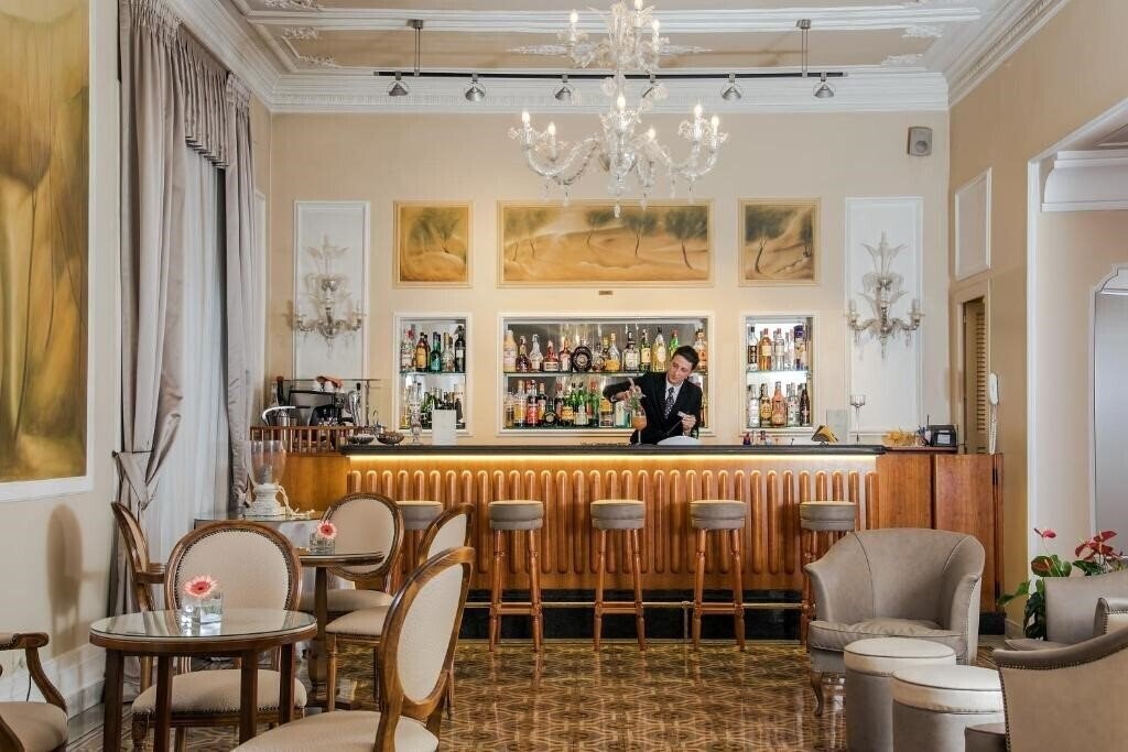 Фотографія Ercolini E Savi 4*