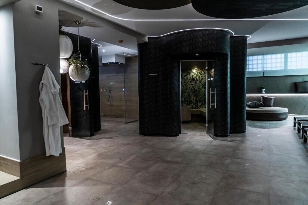 Зображення Ariston 4*