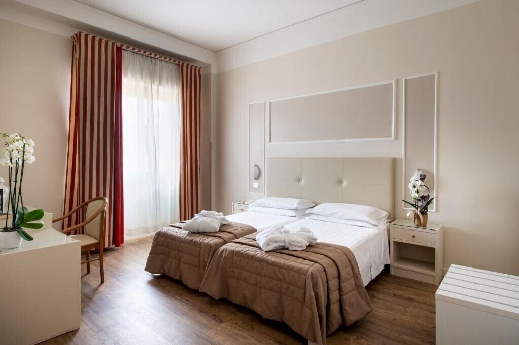 Зображення Ariston 4*
