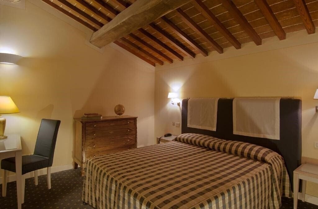 Фото Hotel Arnolfo & Aqua Laetitia Spa And Beauty 3*