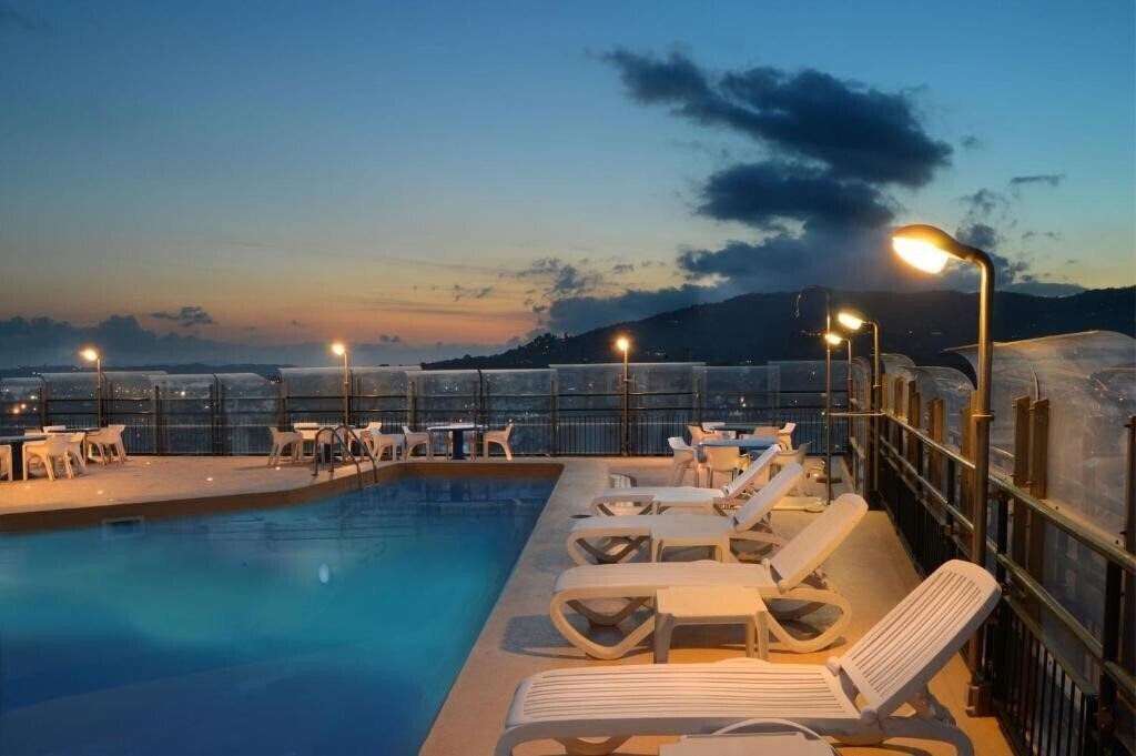 Готель Ambasciatori Palace 4*