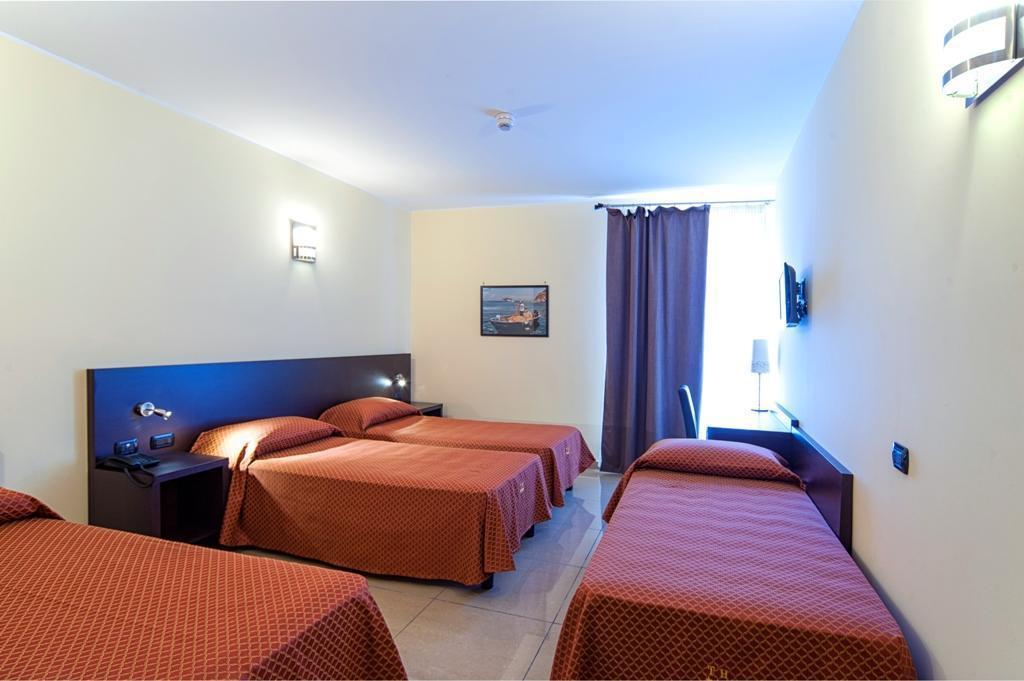 Зображення Magri'S 4*