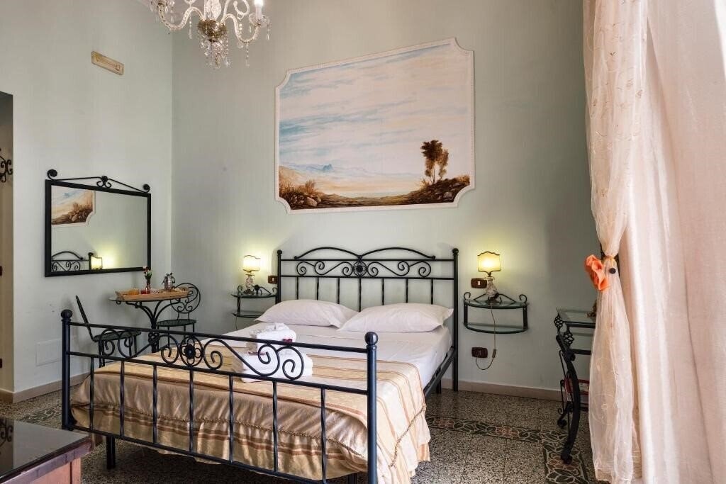 Готель Art Suite Principe Umberto 3*
