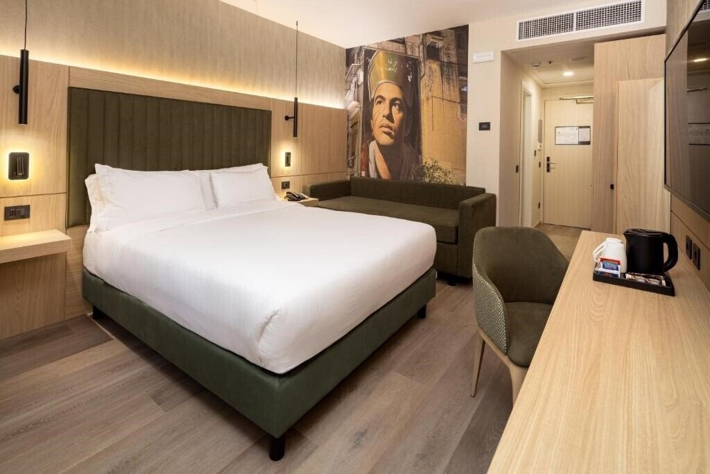 Фото Holiday Inn Naples 4*