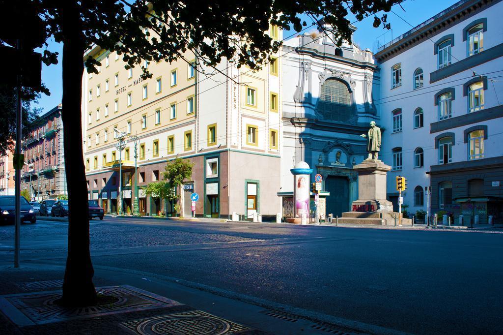 Фотографія Hotel Naples 4*