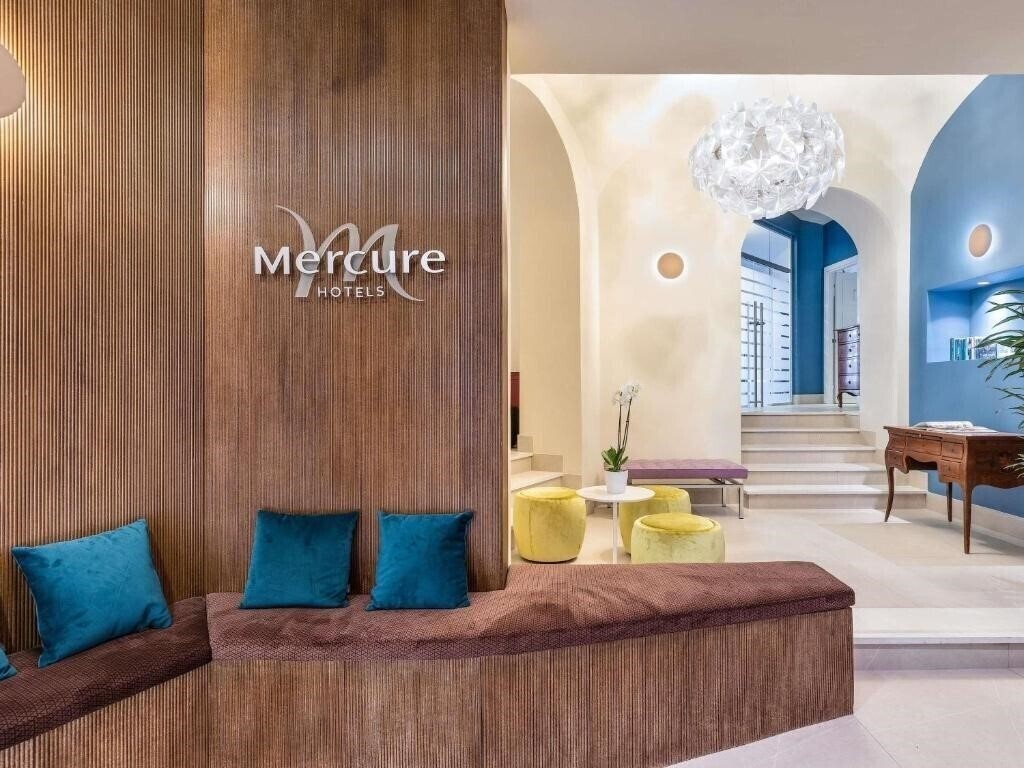 Готель Mercure Angioino Napoli Centro Hotel 4*