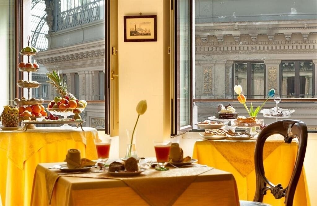 Фото Art Resort Galleria Umberto 4*