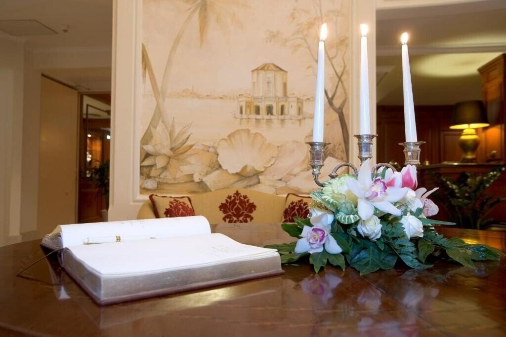 Фото Palazzo Alabardieri 4*