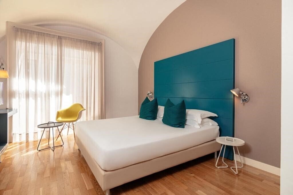 Фото Piazza Bellini 3*