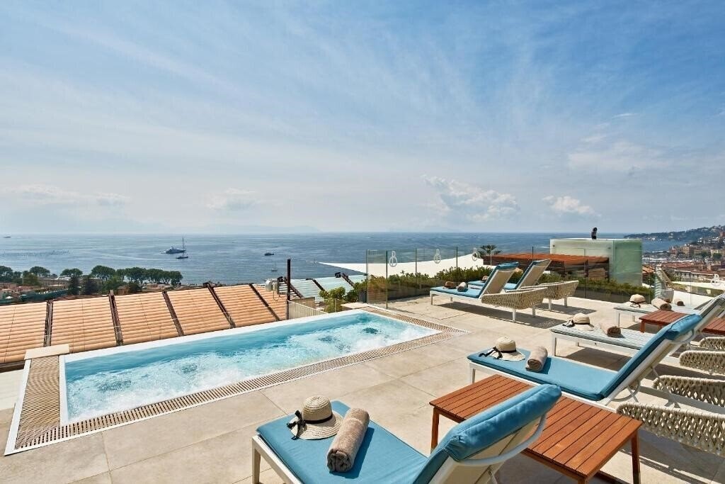 Фото De Bonart Naples, Curio Collection by Hilton 5*