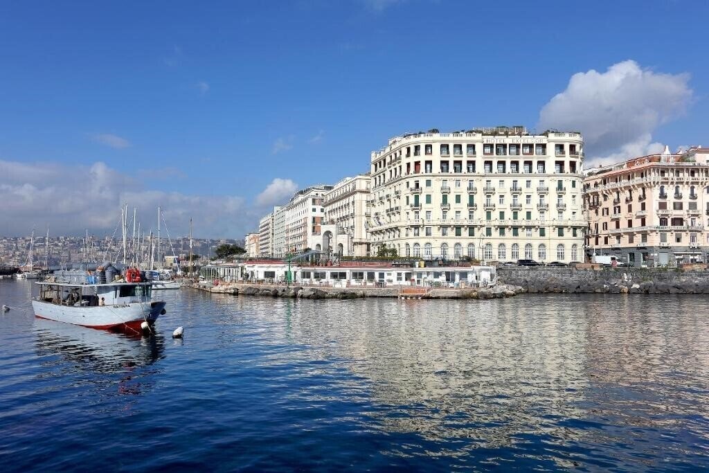 Готель Eurostars Excelsior Napoli 4*