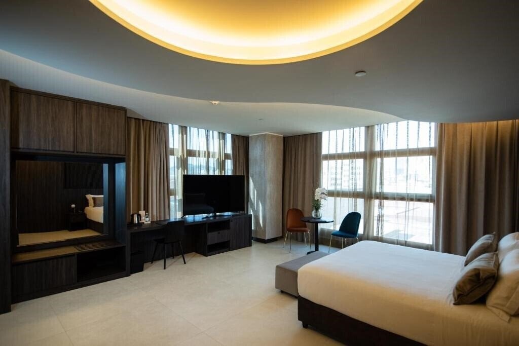 Фото Gold Tower Lifestyle Hotel 4*