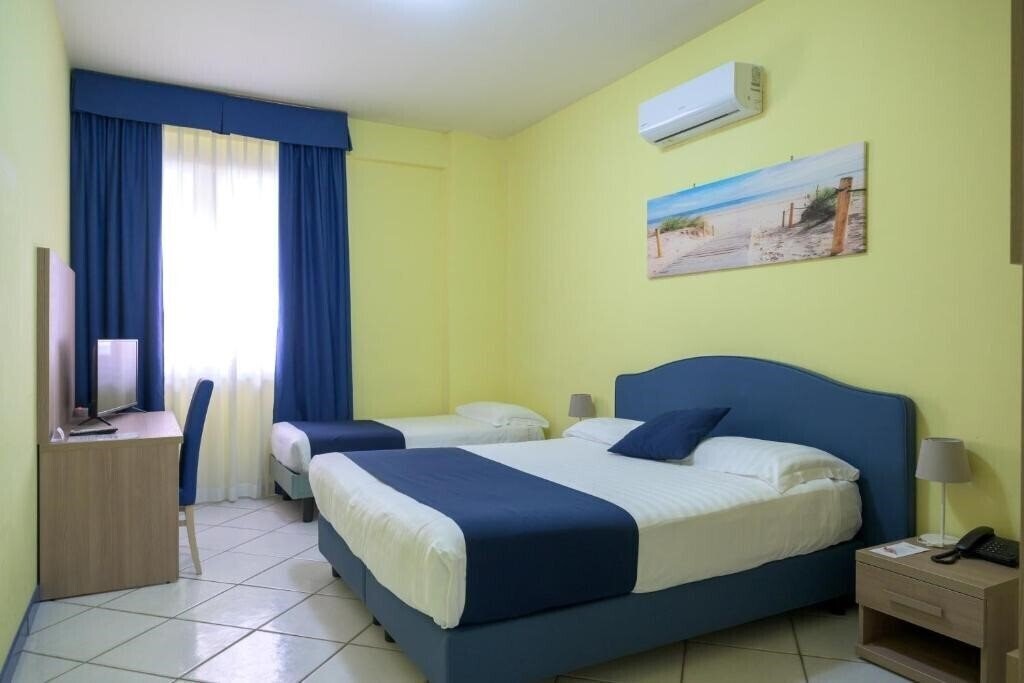 Фото Hotel Polo Nautico 4*