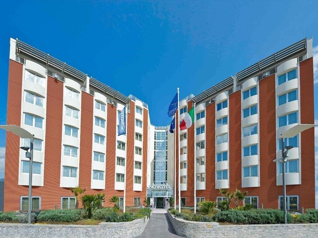Готель Novotel Salerno Est Arechi 4*