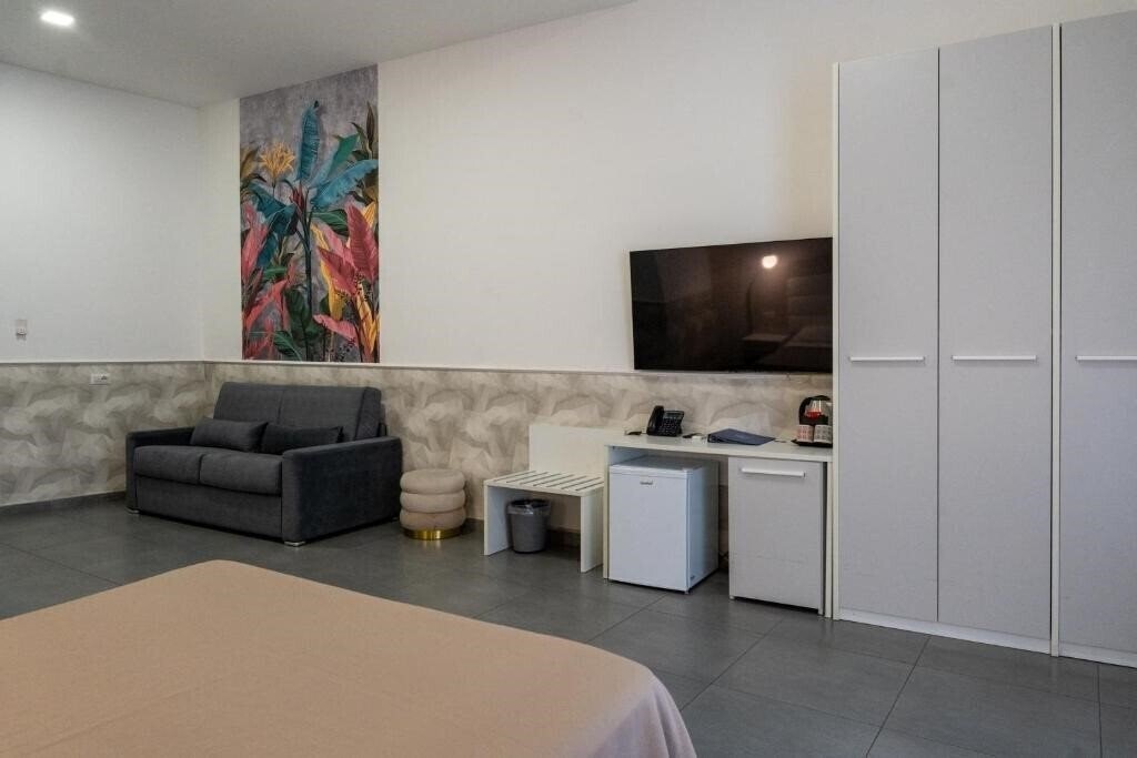 Фото San Michele Hotel Napoli 4*