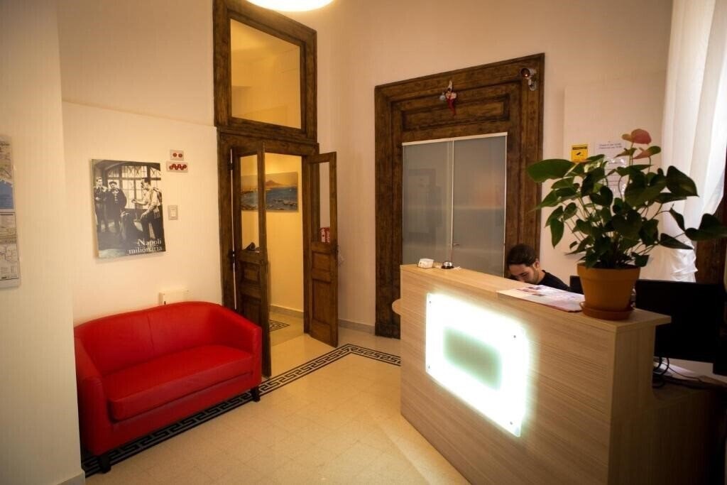Отель B&B Napoli Milionaria 3*