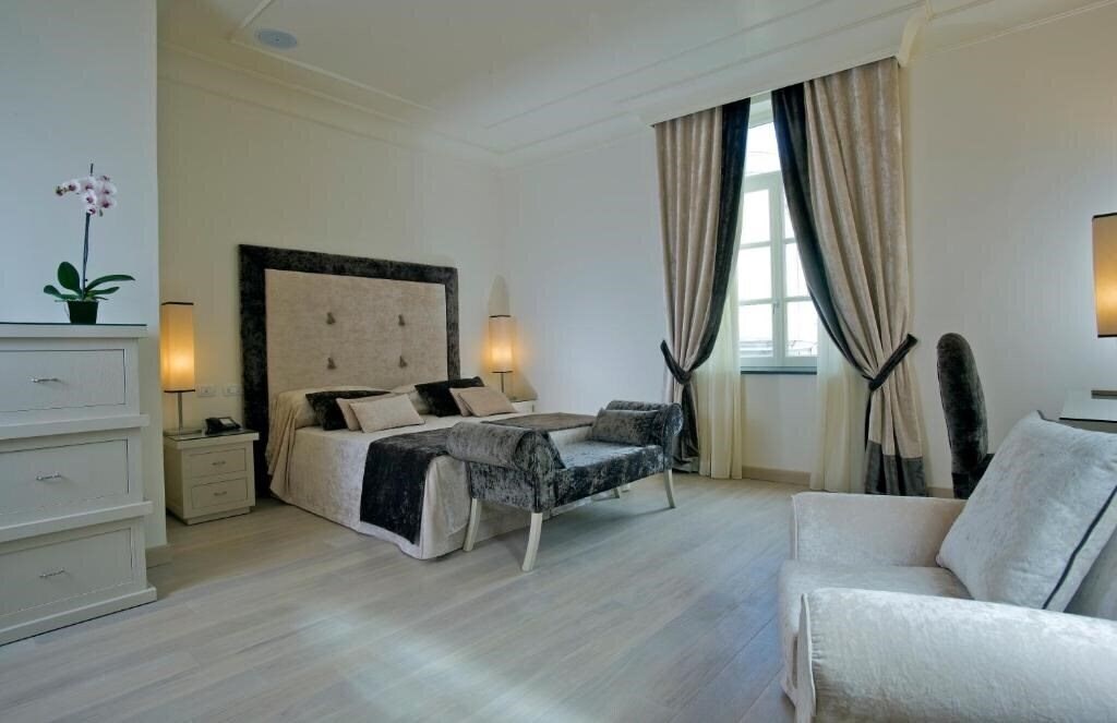 Отель Hotel Palazzo Decumani 4*
