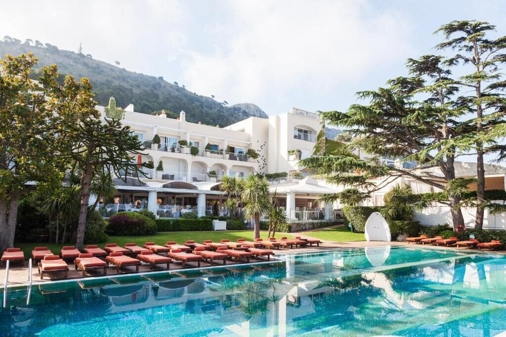Готель Capri Palace 5*