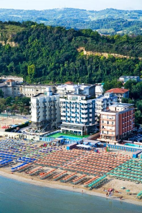 Готель Nautilus 3*