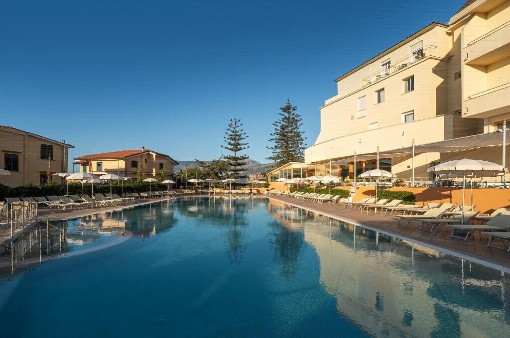 Фотографія Grand Hotel Vesuvio 5*