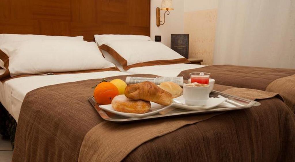 Изображение Mercure Napoli Garibaldi 3*