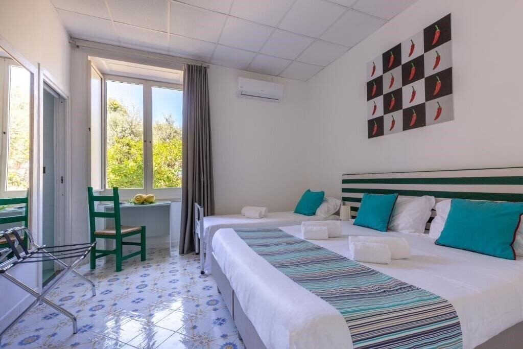 Фотографія Hotel Spicy Sorrento 3*