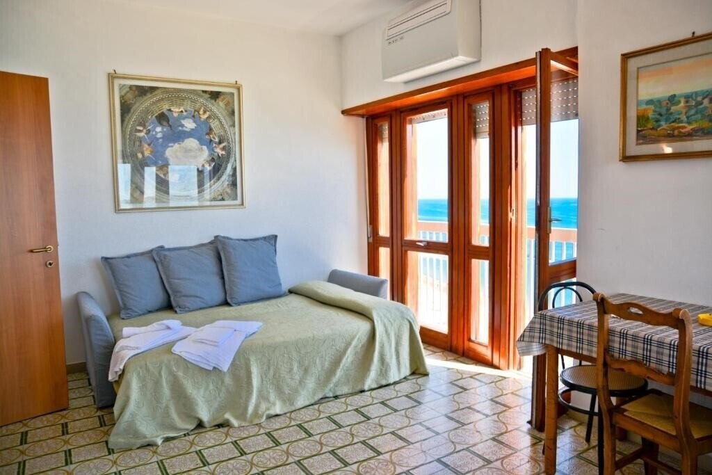 Фотографія Scacciapensieri 3*