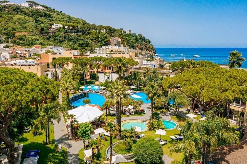 Готель Albergo La Reginella & O'Pignatiello 4*