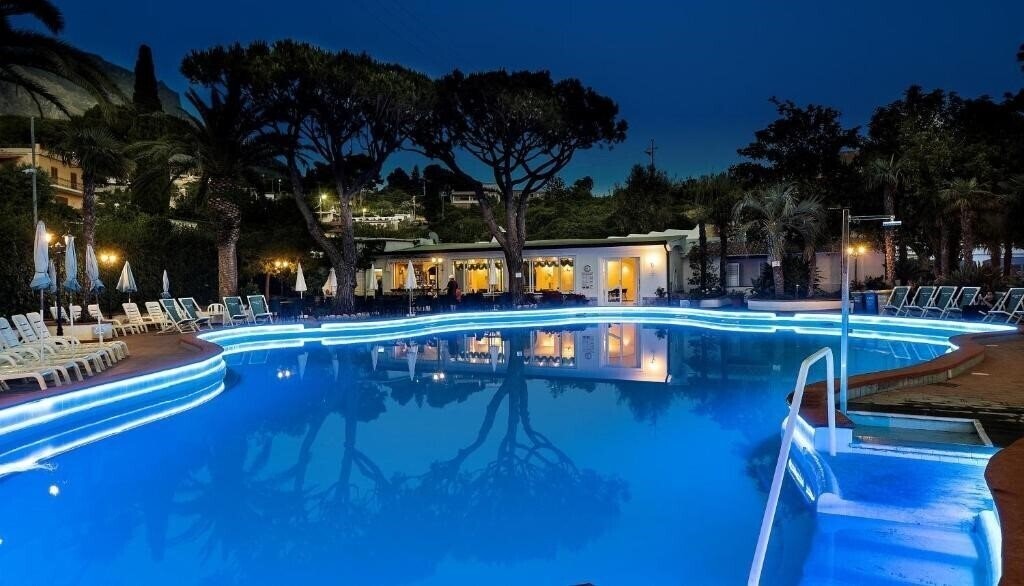 Отель Terme Park Imperial Hotel 3*
